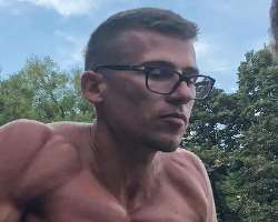 Lazar is seen with glasses in some of his posts.